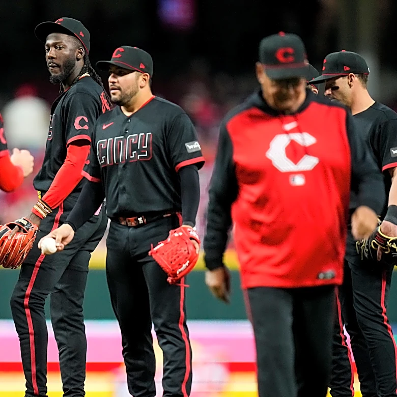 MLB weighs position-player pitching rule, Corbin Burnes returns and more MLB news