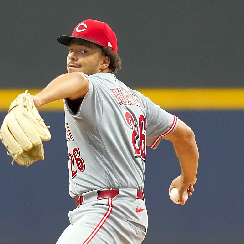 Reds, Francona sticking to 'hard' workload-limit plan for Chase Burns