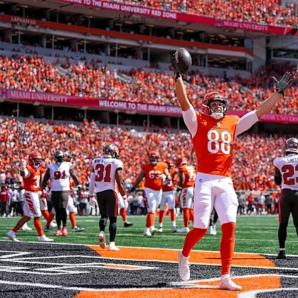 Bengals' Ted Karras says he performed Heimlich maneuver on Mike Gesicki