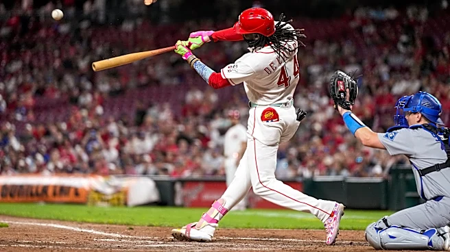 Elly De La Cruz hits homer out of Great American Ball Park vs Dodgers