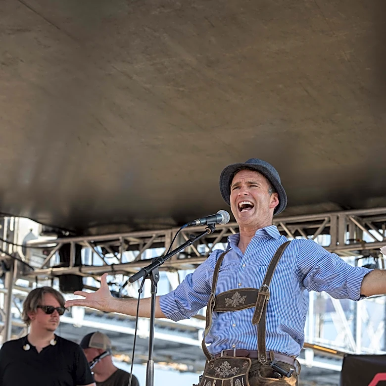 US Navy, Bob Herzog to lead Oktoberfest chicken dance shenanigans
