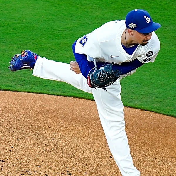 Dodgers' Blake Snell exits after 1 IP vs. Reds with groin injury