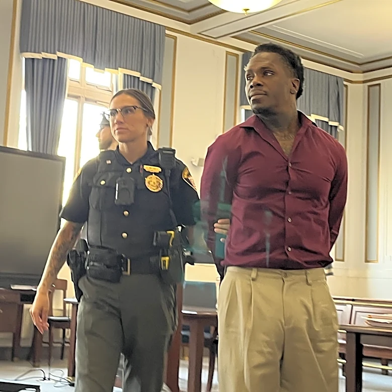 DNA may connect man to gym owner's stabbing. Will a jury hear about it?