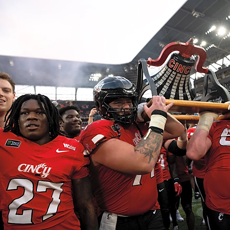 How UC Bearcats much-hyped offensive line found way vs. Miami RedHawks