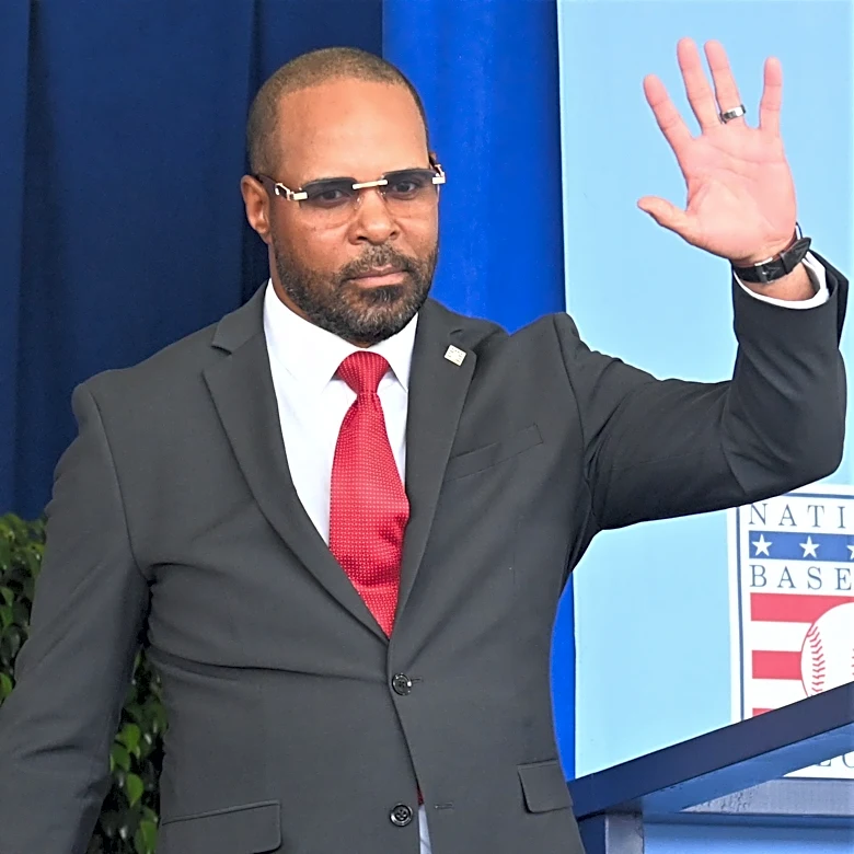 Joey Votto approves of Barry Larkin's rant about Reds needing change