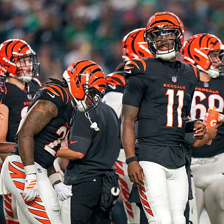 Will Giants sign Josh Johnson, Jake Browning after Jaxson Dart injury?