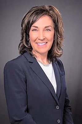 Kroger Health President Colleen Lindholz retiring