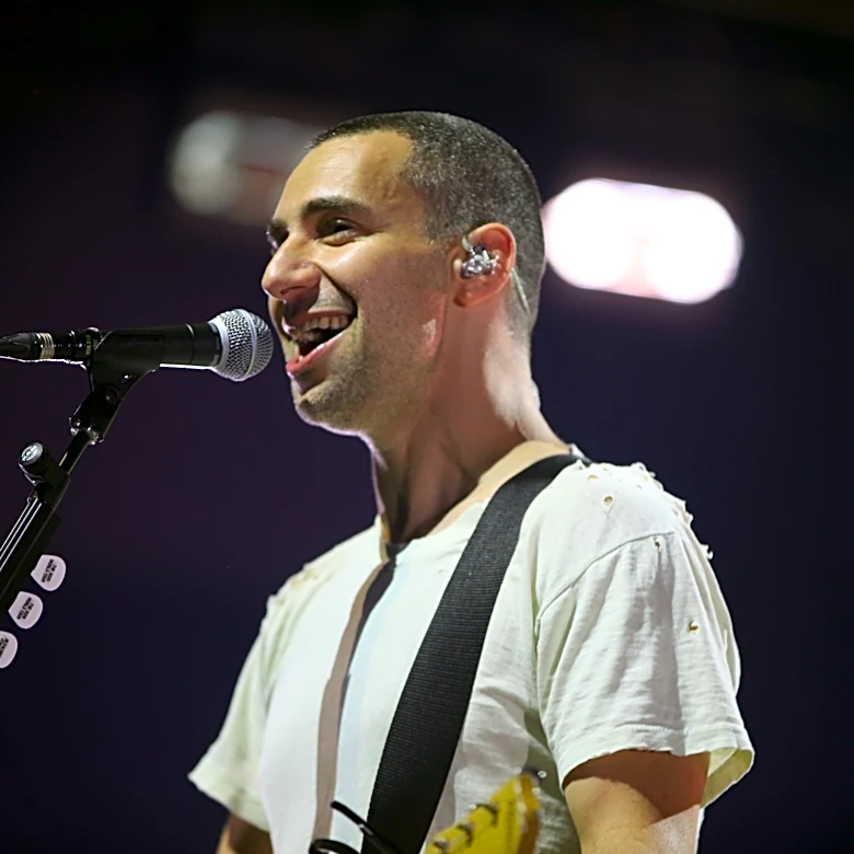 Why a singer playing in Cincy was all over the internet this spring