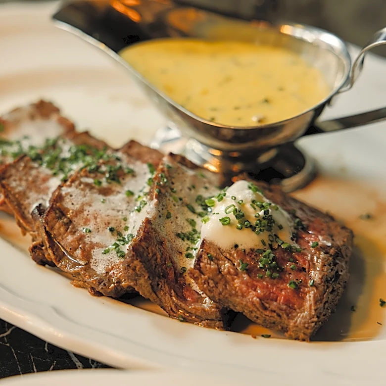 6 new restaurants opened here last month, while 2 closed up shop