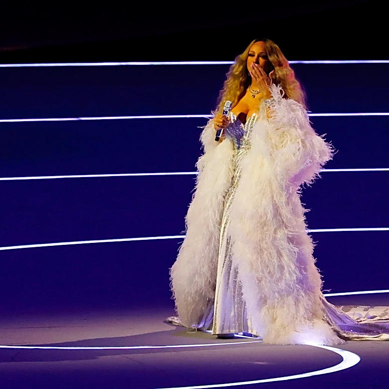 'Dancing with the Stars' returns with full night of Mariah Carey songs