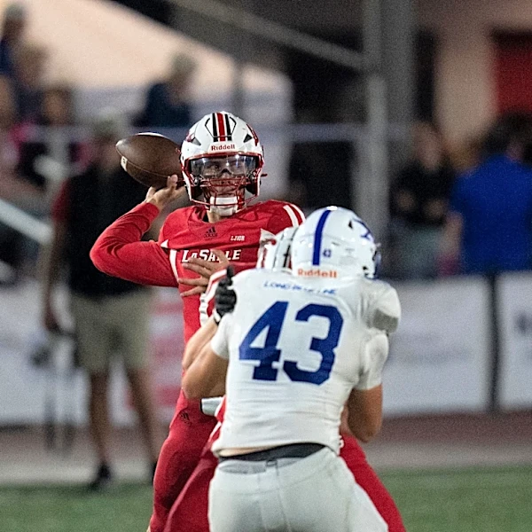 Which Greater Cincinnati football teams made statements in week 8?