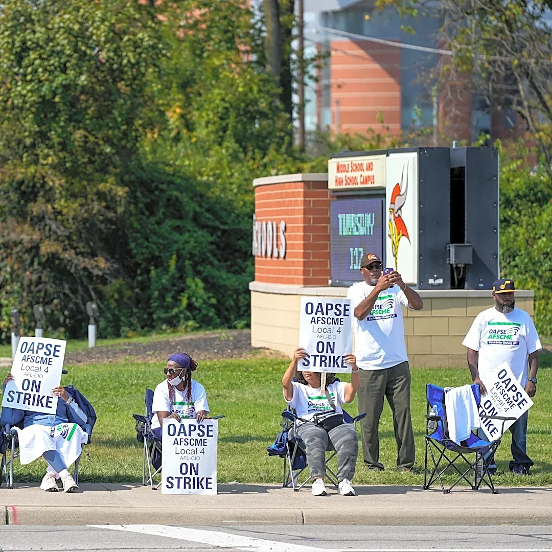 Princeton bus drivers reach tentative deal to end 9-day strike