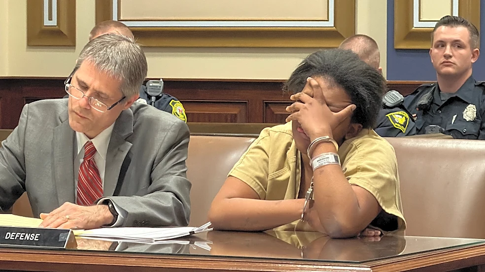 Cincinnati woman sentenced for starting police chase, injuring officer