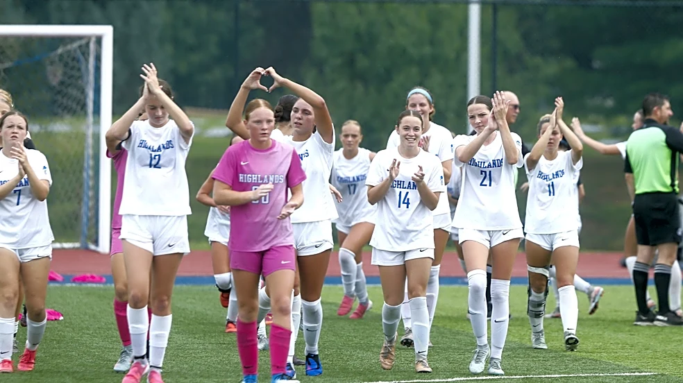 Which Northern Kentucky girls soccer teams reached regional finals?