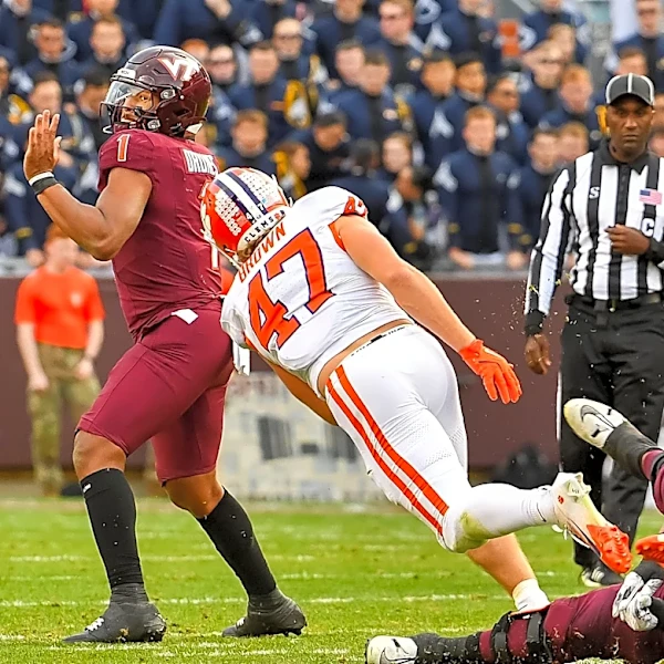 Clemson football linebacker Sammy Brown makes 2026 Nagurski Watch List
