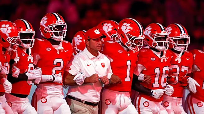 North Carolina defensive coordinator resigns ahead of Clemson matchup