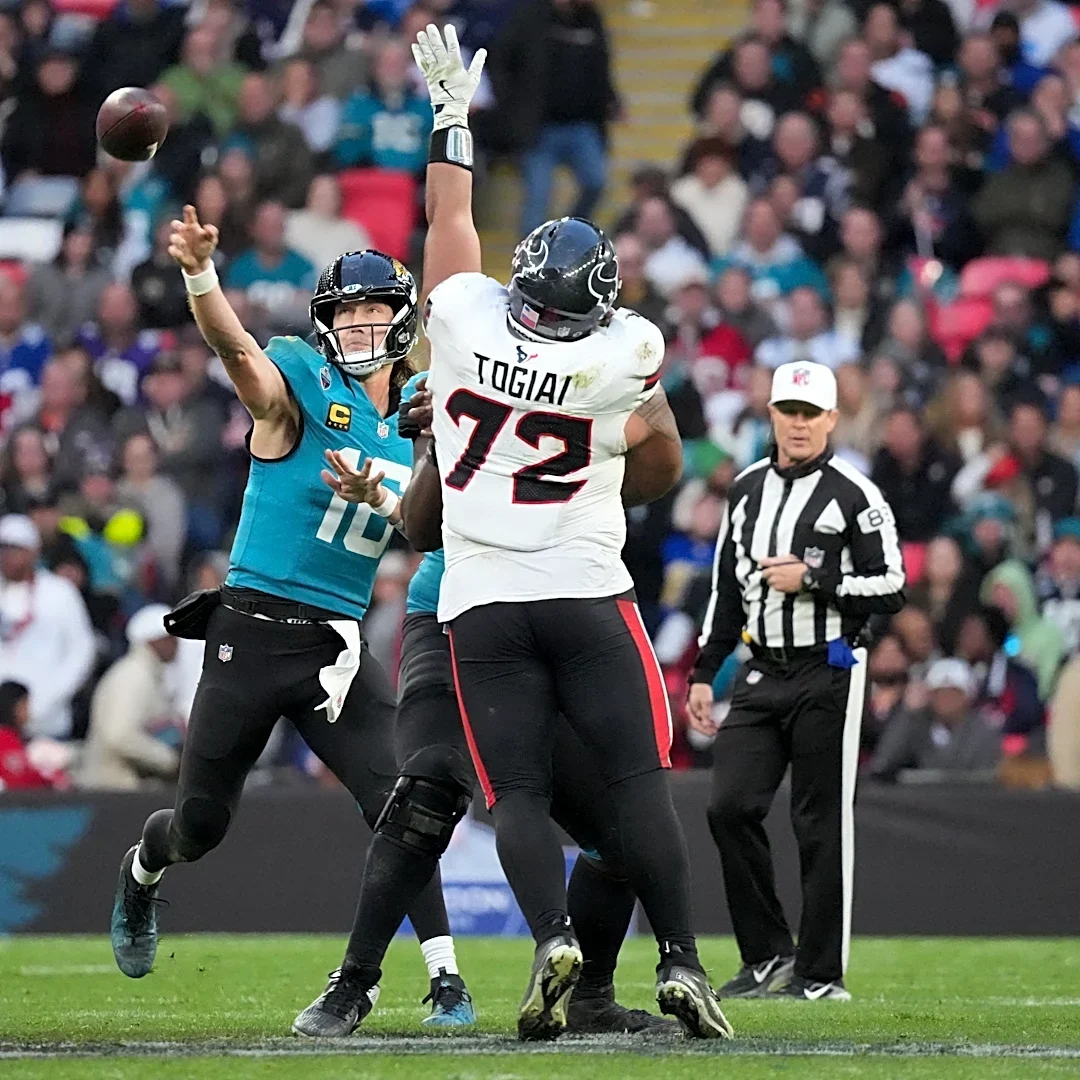 Former Clemson QB strengthens MVP case after great game against Texans