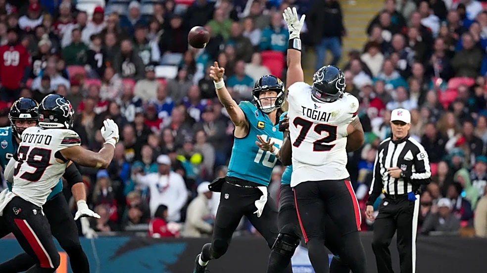 Former Clemson QB strengthens MVP case after great game against Texans