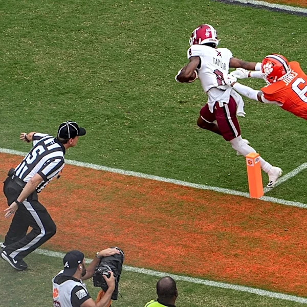 Auburn adds veteran receiver transfer after fifth-year ruling