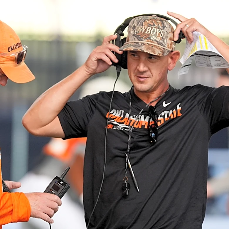 Oklahoma State head coach Eric Morris shares recent armadillo incident