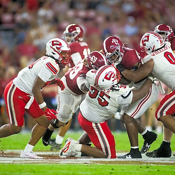 Western Kentucky DL enters transfer portal after gaining eligibility