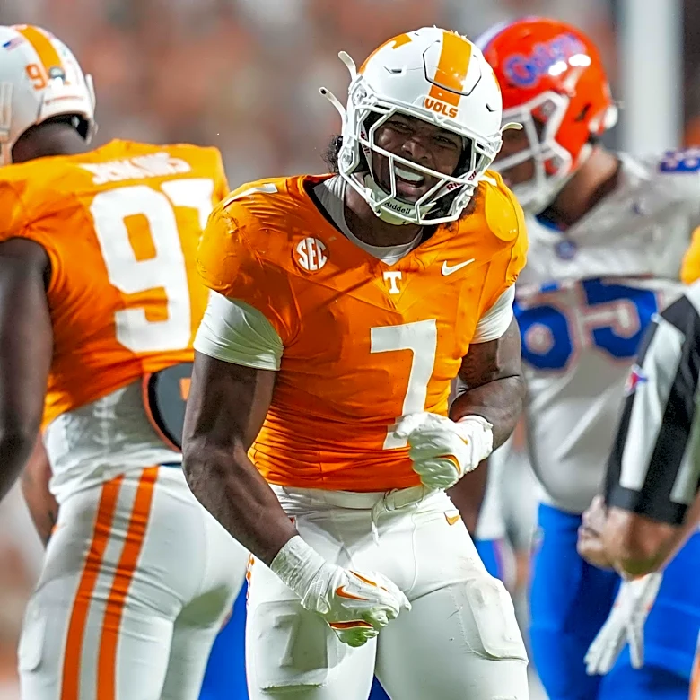 Tennessee LB Arion Carter's suspension reduced by NCAA