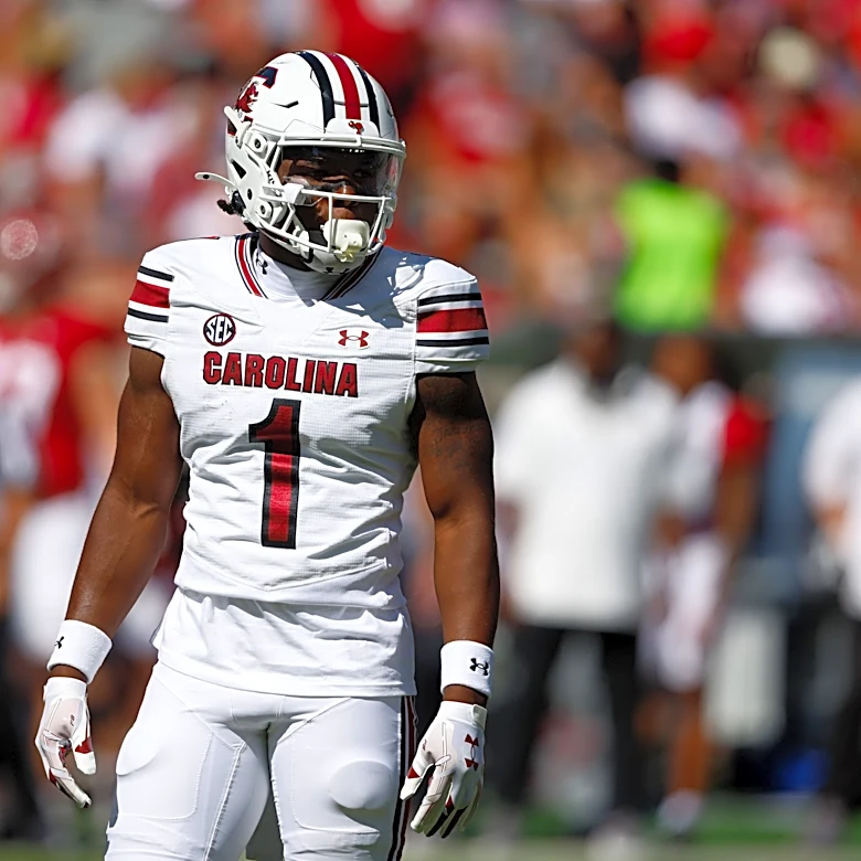 Virginia Tech signs South Carolina safety transfer DQ Smith