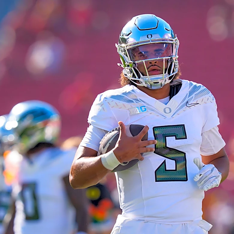 Oregon quarterback Dante Moore suffered a concussion in win over USC