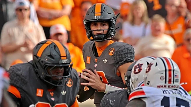 Tennessee Volunteers name new starting QB for Arkansas game