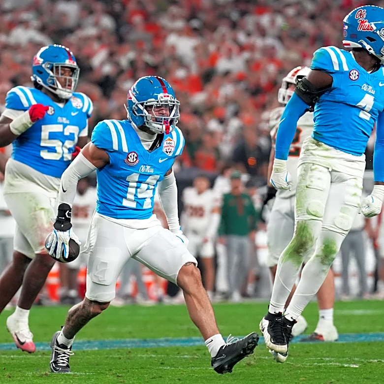 5 things to know about new Colts' DB Kapena Gushiken