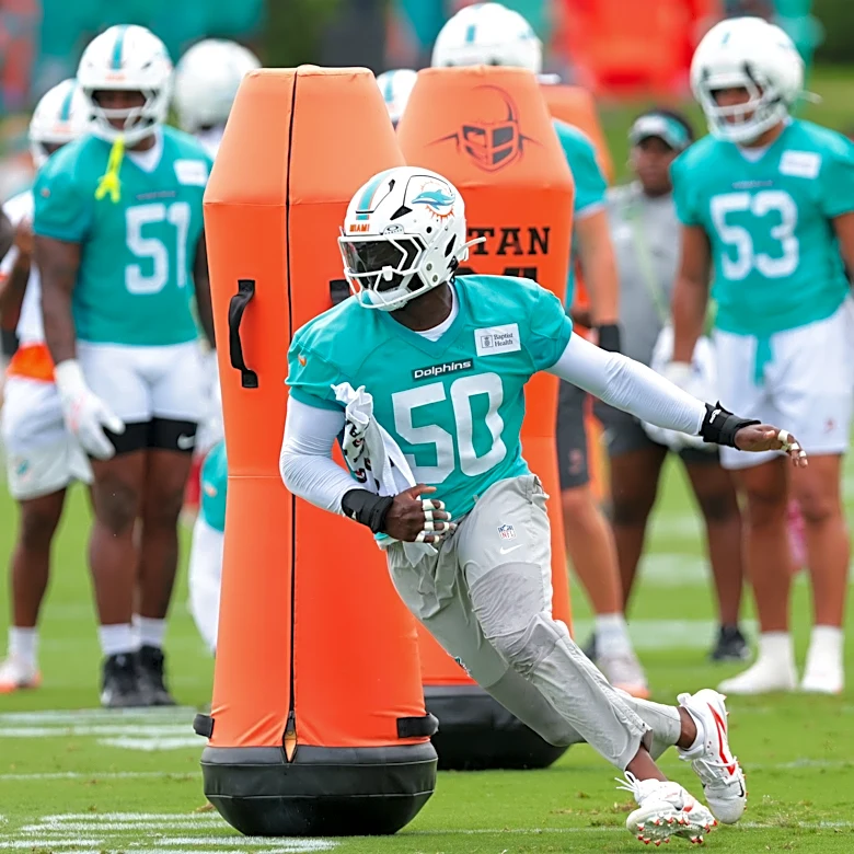 Colts reportedly worked out 3 free agent defensive ends