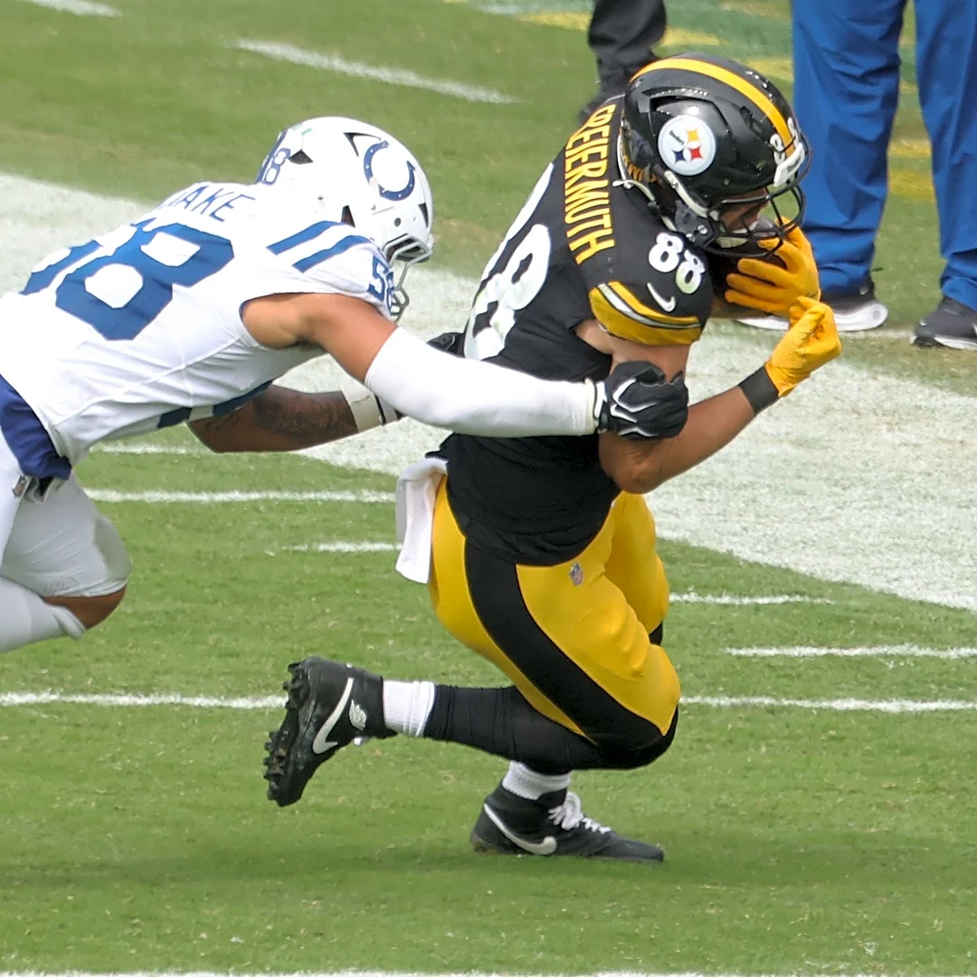Colts' linebacker fined by NFL for play vs. Steelers