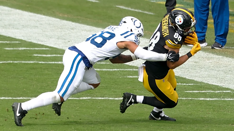 Colts' linebacker fined by NFL for play vs. Steelers