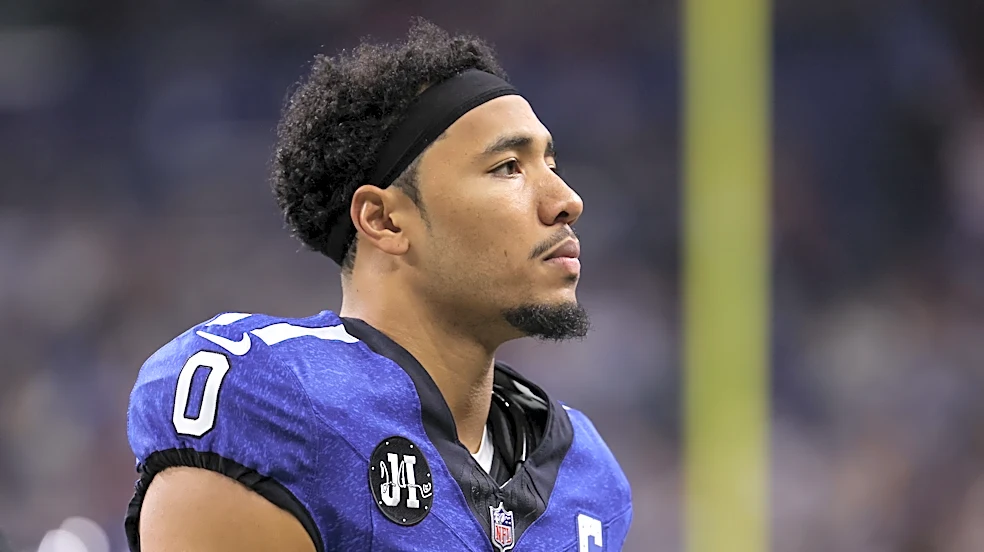 Cam Bynum reacts to Colts fans booing in loss to Titans