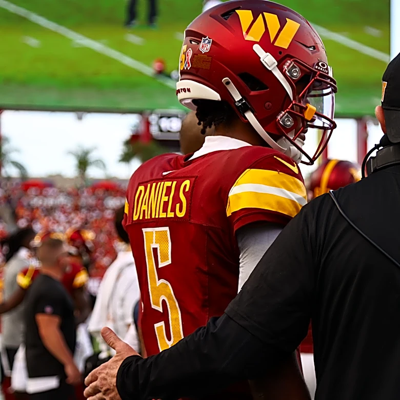 Jayden Daniels adjusting to fundamental change in Commanders' offense