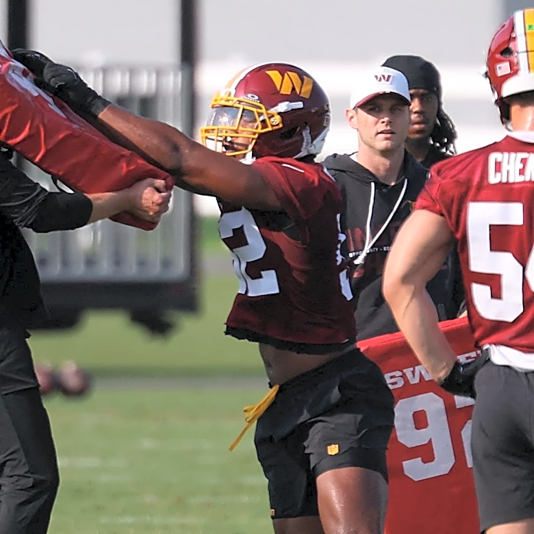 Former NFL Coach of the Year defends Sonny Styles