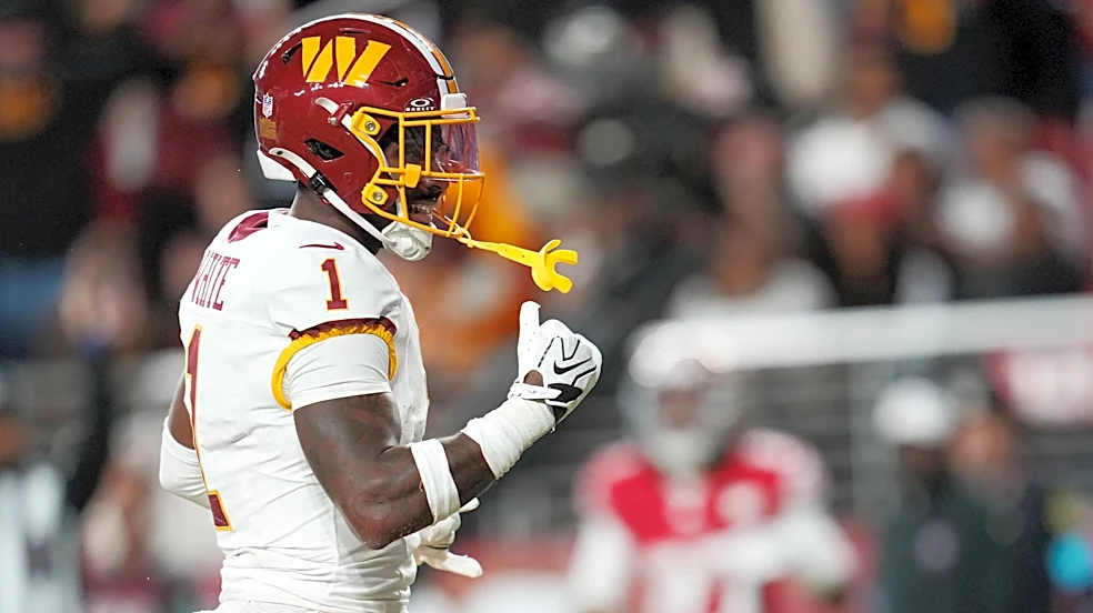 WATCH: Commanders make it one-score game on Daniels’ TD pass to White
