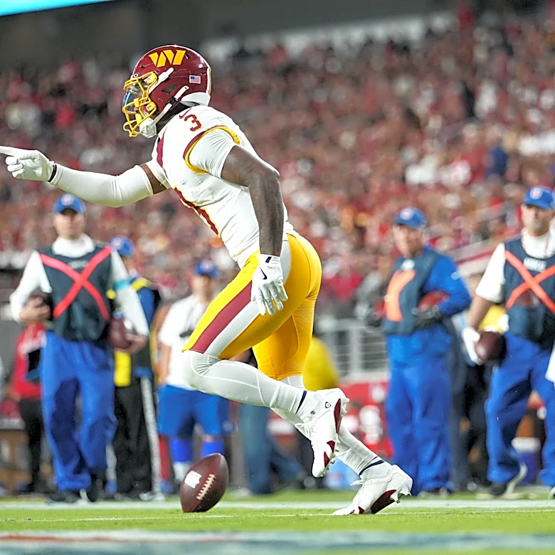 Commanders WR Stefon Diggs weighs in on the NFC East race