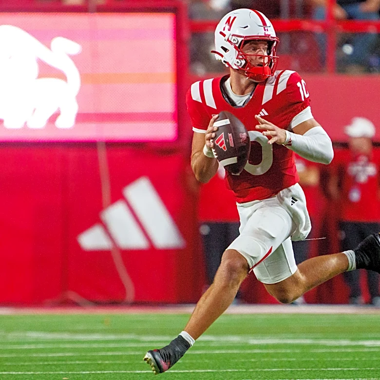 Nebraska quarterback named Big Ten Offensive Player of the Week
