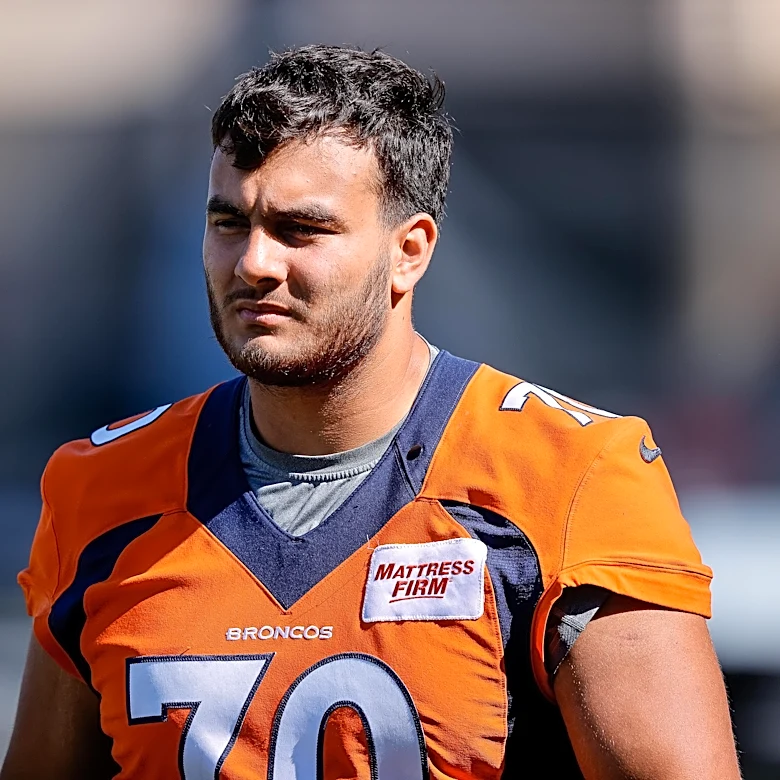 Can newest OL addition win Cowboys' swing tackle competition?