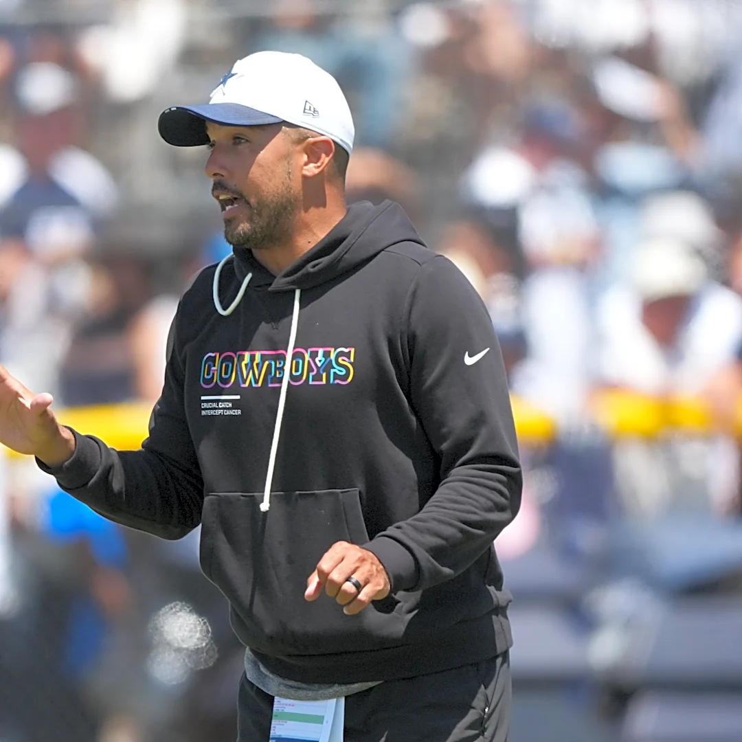 Coach says Cowboys offense is boxing 'with one hand behind our back'