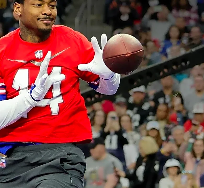 How Future NFL Stars First Introduced Themselves in the Pro Football Hall of Fame Game