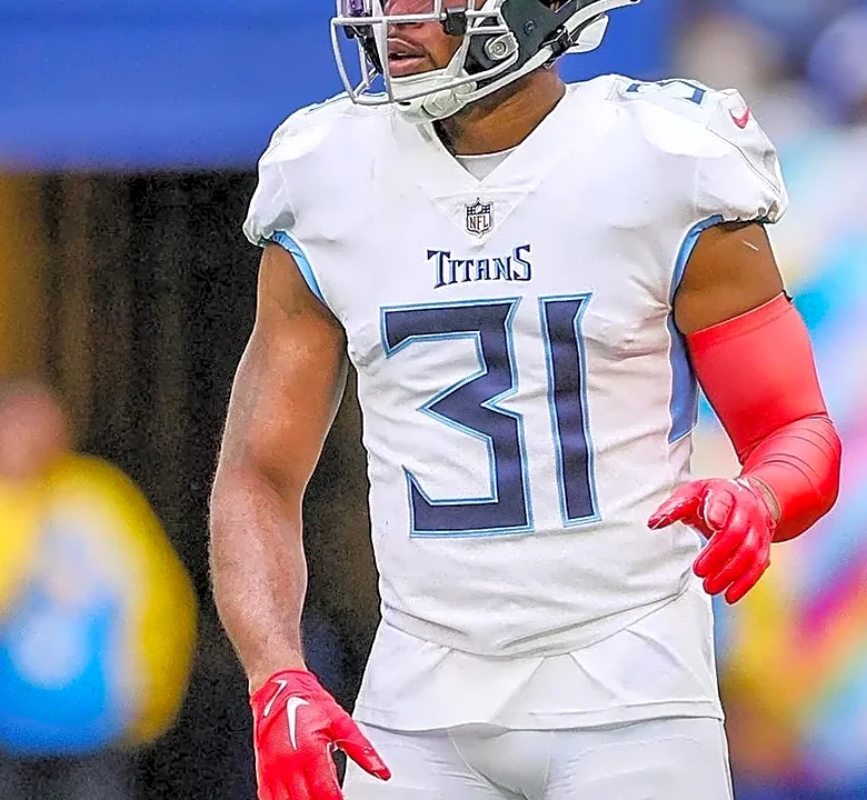 Why It's Fine to Draft Your Favorite NFL Player Early in a Fantasy Football Home League