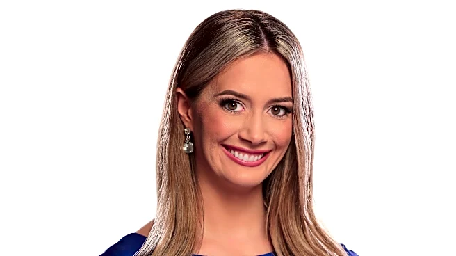WXYZ reporter gets surprised with an on-air visit from her fiancé