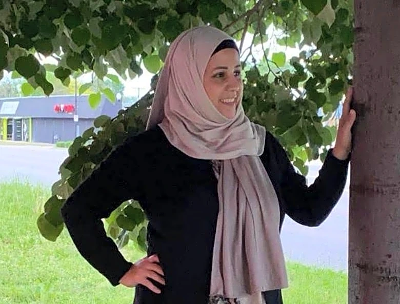 Dearborn Heights mom of 5 dies in freak driveway accident