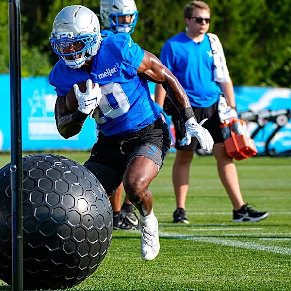 Detroit Lions RB Isiah Pacheco could miss preseason with knee injury