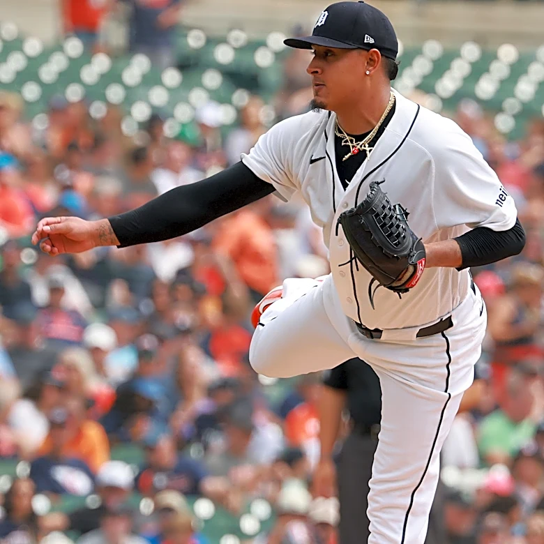 Rare no-strikeout shutout pushes Detroit Tigers up playoff standings