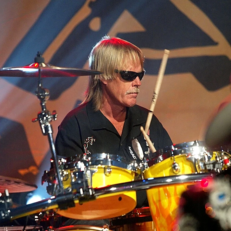 Who was Frank Beard? Musician dead at 77