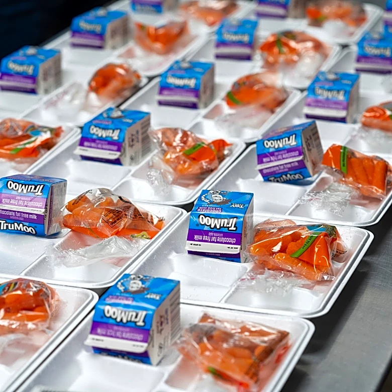 Michigan schools to offer free meals at the start of the year