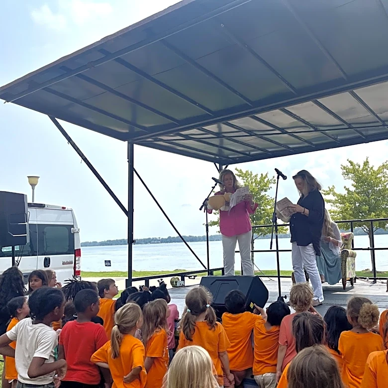 Why we remember mom and read to kids in Detroit riverfront series